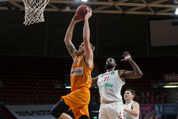 位要位并借 位要位并借